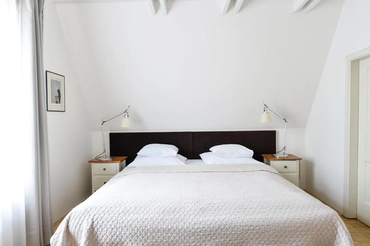 Eclectic Loft Royal Way Apartment Prague